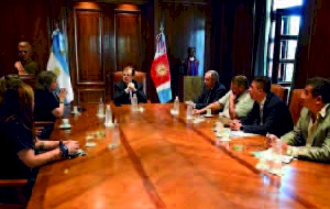 REUNIÓN CON EL GOBERNADOR DE SGO. DEL ESTERO GERARDO ZAMORA, PARTE DE SU GABINETE Y EL SECRETARIO GENERAL DE LA CGT LOCAL, JOSÉ GÓMEZ 16-04-2025 