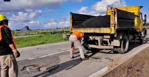 Vialidad Nacional dará de baja los contratos de mantenimiento de las rutas de todo el país y el gremio está en alerta